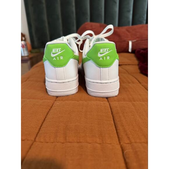 New Nike Air Force 1 - White with Neon Green - Picture 8 of 9
